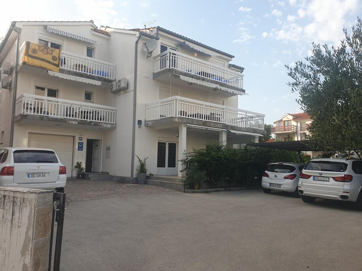 Apartments Miletic J-I Vodice Exterior photo