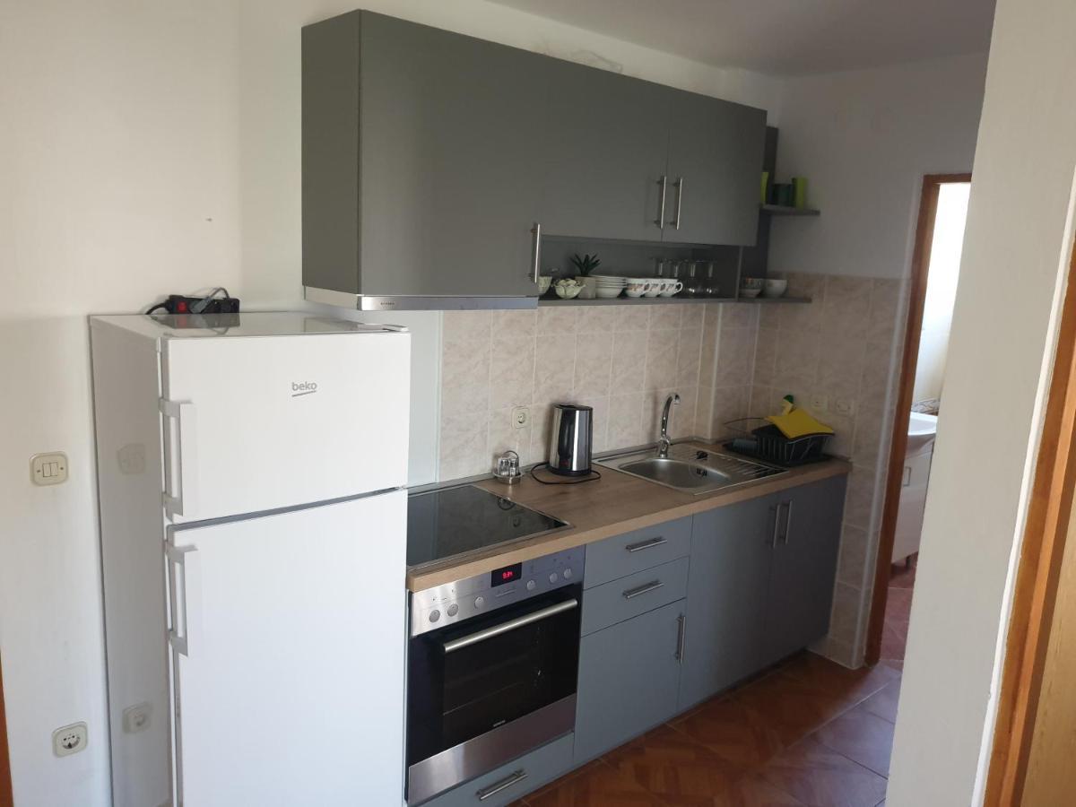 Apartments Miletic J-I Vodice Exterior photo